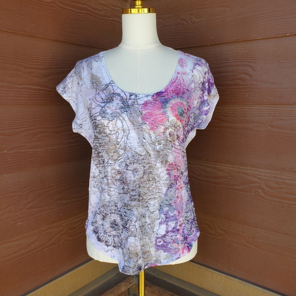 Romeo & Juliet Couture Floral White Pink Burnout Short Sleeve Tee Size Small